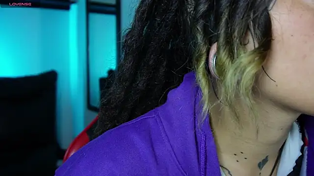  sharlotte777 online show from April 6, 1:56 pm