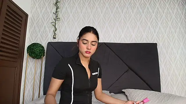 natalia aguirre1 online show from September 16, 12:13 pm