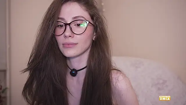 snowiie online show from May 15, 10:45 pm