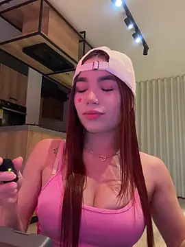 carolynnetrujillo online show from October 22, 3:22 am