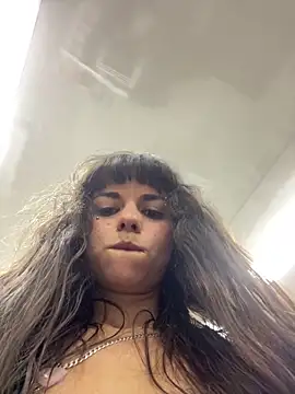 VioletaSubmissive online show from May 15, 11:18 pm