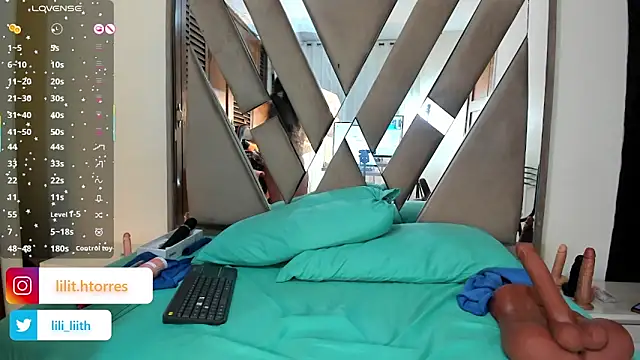 LILITH TORRES1 online show from November 26, 9:38 pm