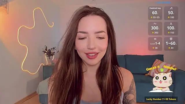 Oh My Dianee online show from August 3, 7:23 am