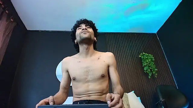 Aaron Jassell1 online show from September 24, 4:39 pm