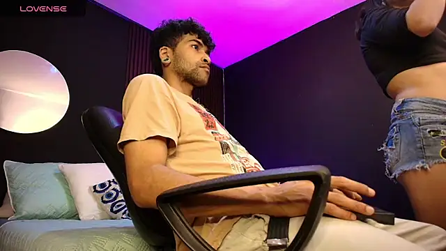 Aaron Jassell1 online show from November 6, 10:48 pm