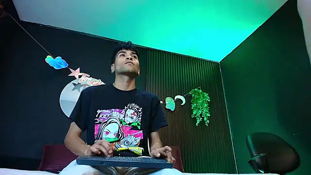 Aaron Jassell1 online show from October 28, 2:50 am