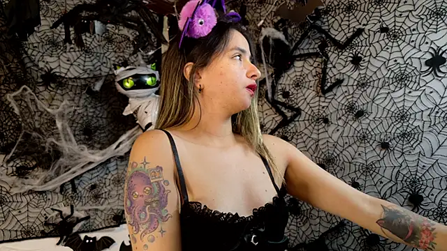 julietta   jackson online show from October 29, 7:16 pm