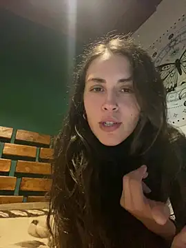 isadelasestrellas online show from April 6, 4:52 pm