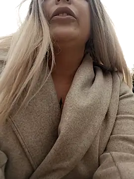 madelaine- online show from October 10, 9:52 pm