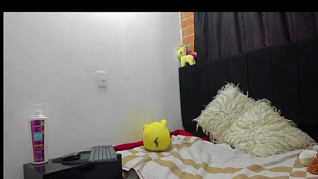 Evaaross 2345 online show from November 25, 2:08 pm