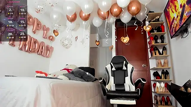 SophieBaker   online show from November 3, 4:16 am