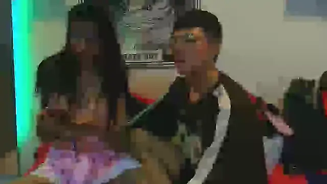 Justyn Ross online show from November 30, 5:55 am