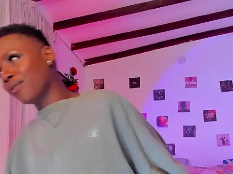 irisallen12 online show from September 30, 10:47 pm