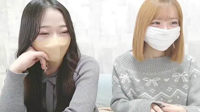 LOVE MOMO LOVE online show from February 2, 12:26 pm