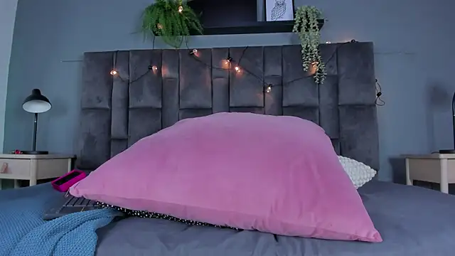 DulceAurora   online show from May 30, 3:26 am