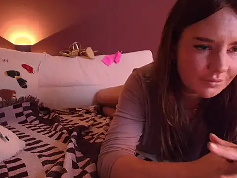 Nina24 online show from September 13, 7:11 pm