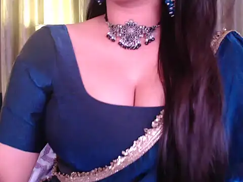 Sexy Myra18 online show from April 6, 4:46 am