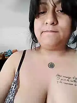 EmpaticBolillo online show from June 14, 1:44 pm