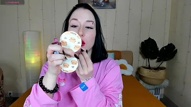 adell berry online show from February 18, 8:46 am