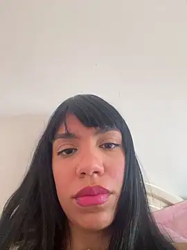 -Naomyy- online show from April 11, 3:59 pm