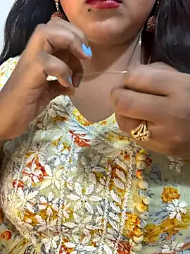 Ayesha mahi online show from September 18, 9:19 am