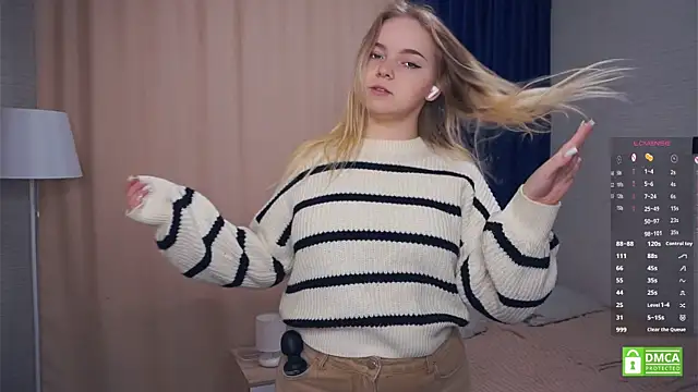 ZaraCreedon online show from November 12, 5:05 am