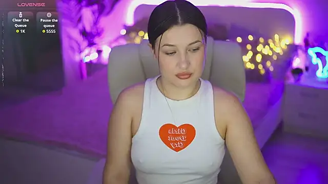 OneLaya online show from September 28, 8:30 am