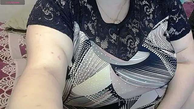 lisa Black00 online show from March 8, 2:21 pm