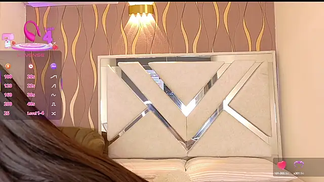 vanessa guzman2 online show from September 15, 1:30 pm