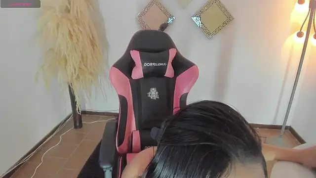 kattadoll online show from April 14, 4:07 pm