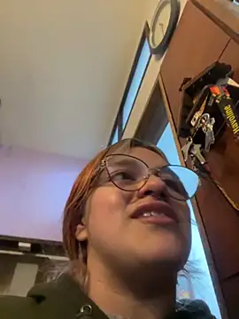 SophiaWeestt99 online show from November 22, 4:15 am