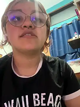 SophiaWeestt99 online show from November 17, 7:09 am