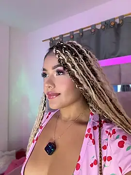 cassyskyle online show from April 16, 12:44 am
