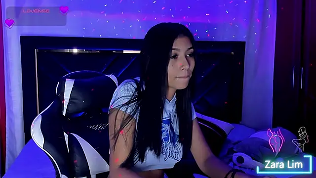 ZaraLim online show from November 21, 11:40 pm