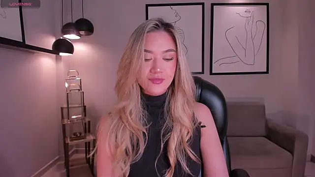 RebeccaHudson online show from January 15, 7:42 pm