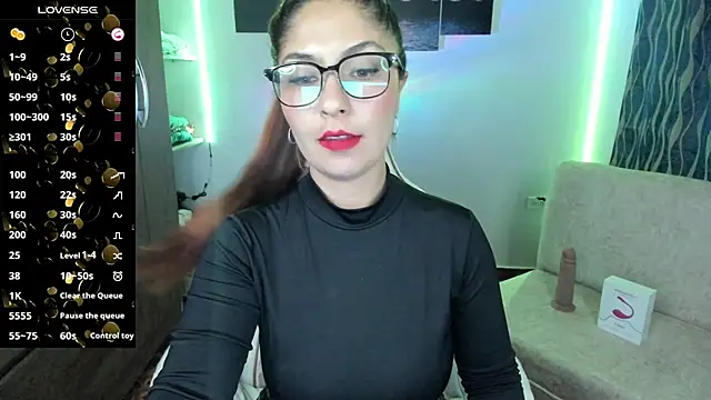 Mady monroe 111 online show from February 26, 8:30 pm