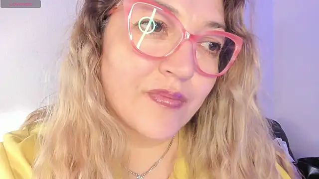 Naty Mature  online show from April 7, 5:26 pm