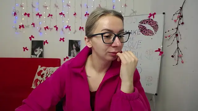 VasilisaSii online show from March 1, 6:13 am