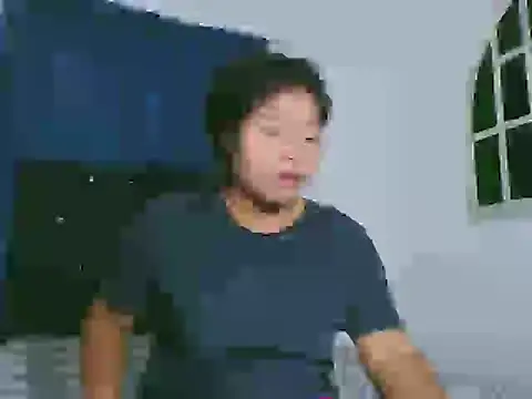 JenniferChian online show from April 17, 1:30 am