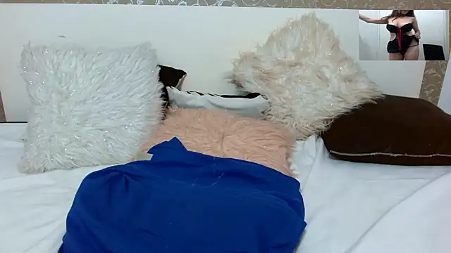 sammanta hott online show from December 21, 9:08 pm