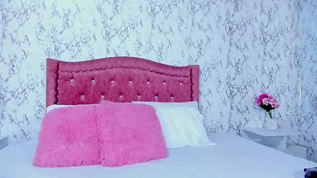 Mia Malkovaa  online show from October 6, 4:56 pm