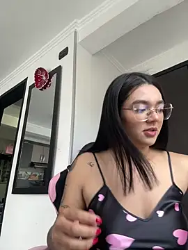 camianddanna online show from February 5, 3:37 pm