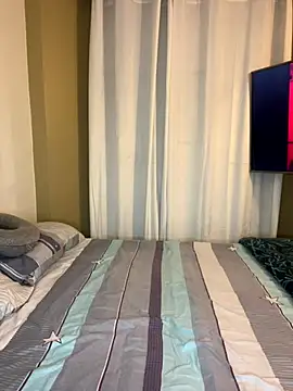 WhiteWomen online show from October 6, 11:31 pm