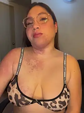 WhiteWomen online show from November 11, 11:46 pm