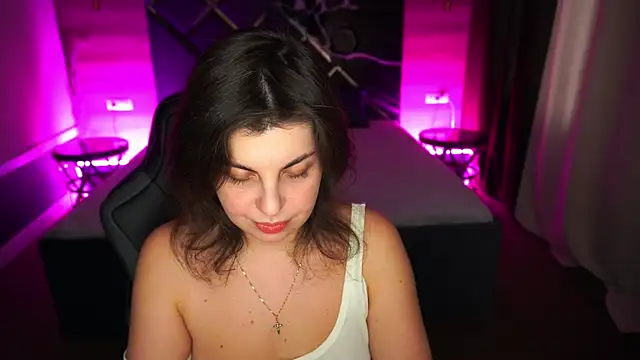 MirandaWong online show from November 15, 6:47 am