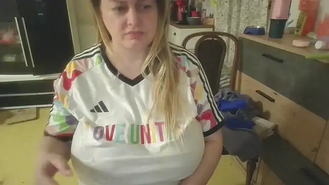 Meliss Official9 online show from March 30, 9:03 pm