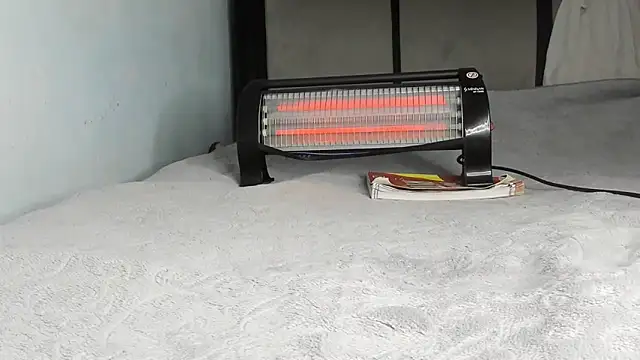 BusraYilmazz online show from March 6, 7:09 pm