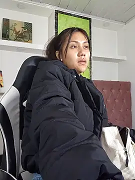 Catalehia Milk online show from January 7, 9:18 pm