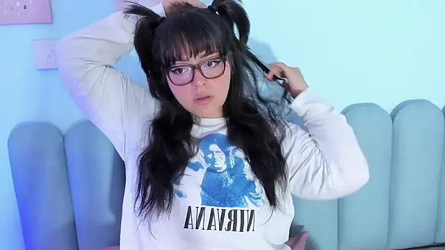 curvy rousi online show from January 9, 11:36 am