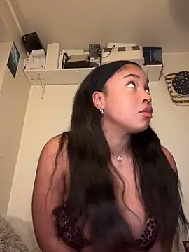 caramelangelxo online show from November 16, 5:35 pm